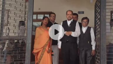 मथुरा: महिलाओं के चरित्र को लेकर अनिरुद्धाचार्य की टिप्पणी पर कोर्ट में हुई सुनवाई, वृंदावन पुलिस ने दाखिल नहीं की जांच रिपोर्ट