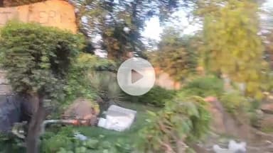 रामपुर: नगर पालिका की टीम ने अवैध अतिक्रमण हटाओ अभियान के तहत रेडिको खेतान के निकट जेसीबी से अतिक्रमण हटाया