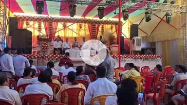 महनार: पलवैया मंदिर में बाबा गणिनाथ जन्मोत्सव पर तीन दिवसीय राजकीय मेले की तैयारियां पूरी