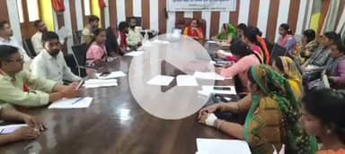 लंभुआ: फेमिली आईडी को लेकर बीडीओ प्रतापपुर कमैचा सख्त, कहा- फेमिली आईडी राशन कार्ड में बाधक नहीं