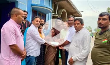 हज़ारीबाग: विधायक प्रदीप प्रसाद की पहल, मृतक परिवार को मिला 4 लाख का मुआवज़ा!