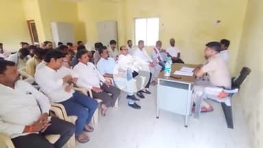 भोकरदन: राजुर पोलीस चौकी येथे सहायक पोलीस निरीक्षक संजय अहिरे यांनी घेतली परिसरातील सर्व नागरिकांची शांतता कमिटीची बैठक