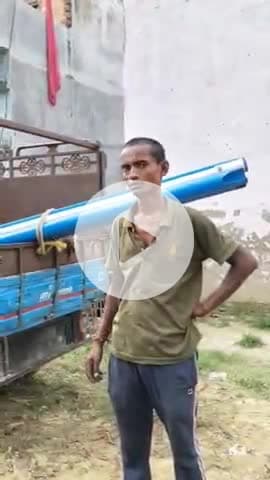 परिहार: मानिकपुर मुसहरनिया में बैरिकेडिंग से पिकअप टकराई, चालक की पिटाई