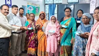 फारबिसगंज: फारबिसगंज अनुमंडलीय अस्पताल में आधा दर्जन से अधिक नेत्र रोगियों के बीच निशुल्क चश्मा वितरण किया गया