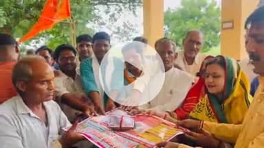 पीपलदा: इटावा में सात दिवसीय मेले के आयोजन को लेकर तैयारी पूरी, पालिकाध्यक्ष ने पोस्टर का विमोचन कर लोगों से सहयोग की अपील की