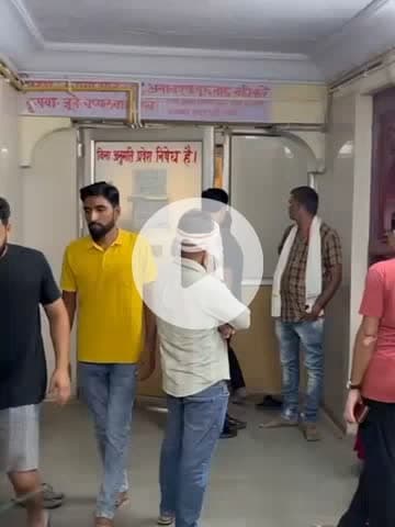 अलवर: विवेकानंद नगर में दो ई-रिक्शा की आमने-सामने भिड़ंत में ननद-भाभी घायल, महिला के गले में घुसी लोहे की एंगल, जयपुर रेफर