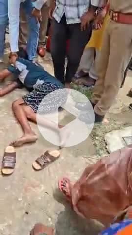 सुल्तानपुर: सैदखानपुर में यूरिया के लिए लाइन में लगा किसान गिरकर हुआ बेहोश, 300 बोरी खाद के लिए जमा हुए 500 किसान; बैरंग लौटे