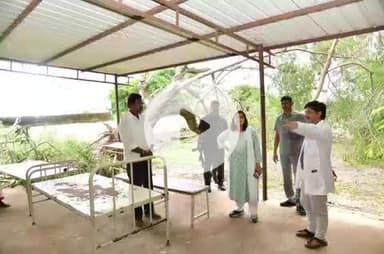 జడ్చర్ల: గంగాపూర్ పీహెచ్‌సీని తనిఖీ చేసిన కలెక్టర్‌, ఆస్పత్రి నిర్వహణ, ఆవరణలో అపరిశుభ్రత పట్ల ఆగ్రహం వ్యక్తం