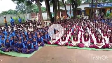 कोंडागांव: छत्तीसगढ़ रजत महोत्सव पर जिले के स्कूलों में बेटी बचाओ-बेटी पढ़ाओ अभियान एवं साइबर सुरक्षा की जानकारी दी गई