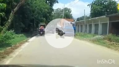 रजौली: रजौली में सड़क एम्बुलेंस रहते हुए सड़कों में दर्जनों जगह बने गड्ढे, विभाग मौन