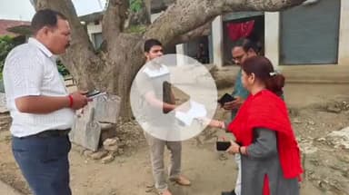 लंभुआ: चांदा क्षेत्र के बी पैक्स समितियों पर सीडीओ और एसडीएम लम्भुआ ने किया दौरा