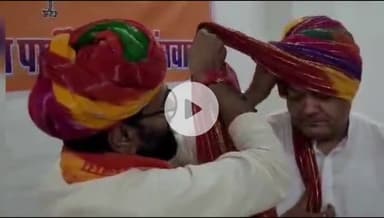 बांसवाड़ा: शहर के उदयपुर रोड़ स्थित भाजपा कार्यालय पर खाद्य मंत्री का स्वागत किया गया