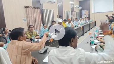 मिर्ज़ापुर: नगर पालिका सोलर पावर प्लांट लगाकर एक मेगावाट बिजली पैदा करेगी, बोर्ड की बैठक में नपाध्यक्ष की अध्यक्षता में लिए गए फैसले