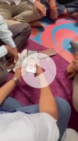 टीकमगढ़: टीकमगढ़ में चंद्रशेखर आजाद ने आस्था अहिरवार के परिजनों से वीडियो कॉल पर की बात, CBI जांच की मांग की