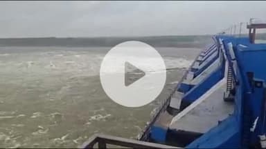 पीपलदा: जिले के नवनेरा एबरा डेम में पानी की भारी आवक, 5 गेट खोलकर 91 हजार क्यूसेक पानी की निकासी, प्रशासन अलर्ट