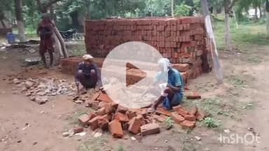 करपी: करपी थाना के पुराने भवन को तोड़ने का कार्य शुरू