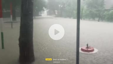 राज उच्च माध्य विद्या मेलखेड़ी स्कूल हुआ जलमग्न