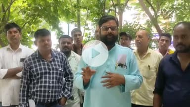 नल जल अनुरक्षक संघ जिला अध्यक्ष एम दुबे के नेतृत्व में आपरेटर डीम से मिले,साथ मे किसान प्रदेश अध्यक्ष बिहार आशुतोष सिंह