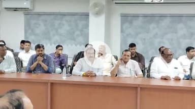 रतलाम नगर: कलेक्टर ने कहा- सभी त्यौहार सद्भाव और शांति से मनाएं