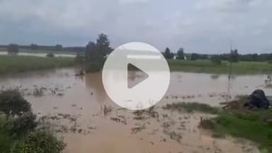 लक्सर: लक्सर में गंगा और सोलानी का जलस्तर बढ़ने से प्रशासन हुआ चौकन्ना, सोलानी का पानी कुँवाखेड़ा गांव में घुसा