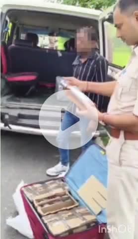 मांझा: छितौली गांव में पुलिस ने वाहन जांच में एक स्कॉर्पियो से 42 लीटर विदेशी शराब बरामद की, तीन तस्कर गिरफ्तार