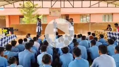 दंतेवाड़ा: कुआकोंडा पोटा केबिन क्रमांक 2 में सड़क सुरक्षा और जीवन रक्षा के संदर्भ में कार्यक्रम आयोजित