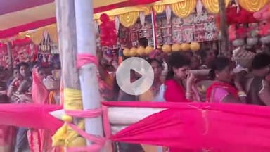 महनार: हसनपुर उतरी पंचायत स्थित बाबा गणिनाथ धाम पलवैया सेवाश्रम मंदिर में पूजा-अर्चना के लिए उमड़ी श्रद्धालुओं की भीड़