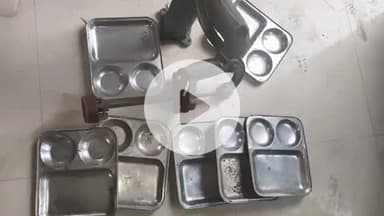 शिवसागर: शिवसागर थाने के मध्य विद्यालय मदेनी में चोरी कर रहे 2 चोरों को ग्रामीणों ने पकड़कर पुलिस के हवाले किया