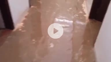 राजगढ़ी: अस्थाई झील के खुलने के बाद डीएम पहुंचे स्थानीय लोगों के बीच, क्षतिग्रस्त परिसंपत्तियों का किया मुआयना