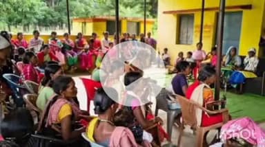 दंतेवाड़ा: मटेनार में श्रम विभाग द्वारा लगाया गया शिविर, श्रम कार्ड के लिए किया गया पंजीकरण