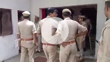 बाह: सिलेंडर हादसे के बाद पुलिस आयुक्त पहुंचे पुरा जसोल गांव