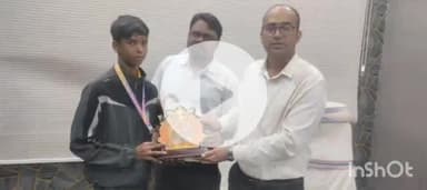 गढ़वा: गढ़वा: शिक्षा विभाग ने जिले के तीन खिलाड़ियों को मेडल जीतने पर किया सम्मानित