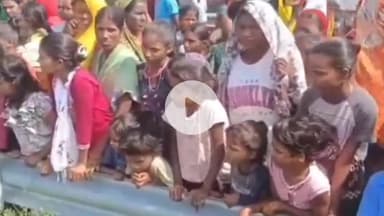 घोसवरी: समियागढ़ गांव में गरीबी से तंग आकर मां ने दो बच्चों के साथ नदी में लगाई छलांग, मां बेटी की मौत