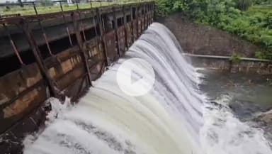 हज़ारीबाग: भारी बारिश से छड़वा डैम का जलस्तर बढ़ा, दो गेट आंशिक रूप से खोले गए