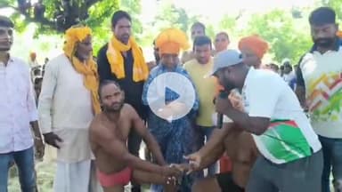 मझौलिया: पशुपालन एवं मत्स्य मंत्री ने सेनुवरिया में कुश्ती दंगल प्रतियोगिता का किया उद्घाटन
