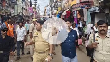 सुल्तानपुर: चौक घंटाघर से सब्ज़ी मंडी रोड तक चला अतिक्रमण हटाओ अभियान, 6 व्यक्तियों से वसूला गया ₹9700 जुर्माना