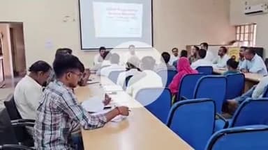 बाड़मेर: जिला स्वास्थ्य भवन में ब्लॉक हेल्थ सुपरवाईजर और सेक्टर हेल्थ सुपरवाईजर की समीक्षा बैठक आयोजित हुई