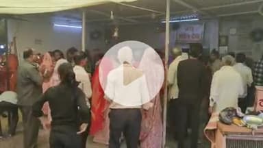 झालरापाटन: शनिचरी अमावस्या पर झालरापाटन के नवग्रह शनि मंदिर में उमड़ी भीड़, बड़ी संख्या में श्रद्धालुओं ने किया अभिषेक