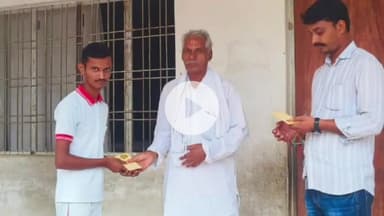 जयसिंहपुर: ठाकुर यदुनाथ सिंह मेमोरियल स्मारक इंटर कॉलेज दानू पट्टी में छात्र-छात्राओं को स्कॉलरशिप का वितरण किया गया