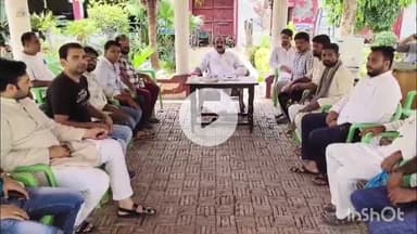 संभल: मिया सराय में सदर विधायक इक़बाल महमूद ने सरकार पर दुकानों और बेंड बाजे के नाम बदलने का लगाया आरोप, सरकार का किया घेराव