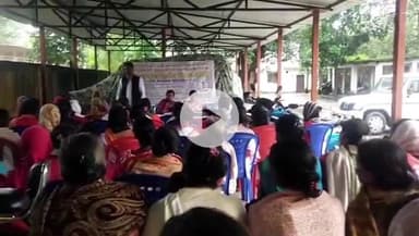 गुमला: कचहरी परिसर में नारी जागरूकता अभियान, महिलाओं ने सुरक्षा व रोजगार की मांग उठाई