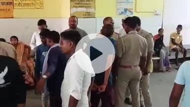 सीतापुर: मेहंदीपुरवा नहर के पास सड़क पर तेज रफ़्तार ऑटो अनियंत्रित होकर पलटा, होमगार्ड सहित तीन लोग घायल