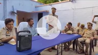 बलरामपुर: गणेश चतुर्थी को लेकर कोतवाली नगर परिसर में आयोजकों व शांति समिति की बैठक, शांतिपूर्ण ढंग से त्यौहार मनाने की अपील की गई