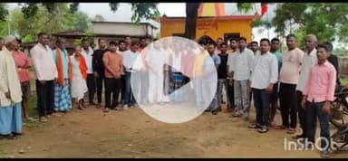 गढ़वा: गढ़वा प्रखंड के कोरवाडीह गांव में दुर्गा पूजा मनाने के लिए शिव मंदिर प्रांगण में कमिटी का गठन, सिधु बने अध्यक्ष