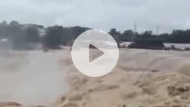 गुमला: जिले में लगातार दो दिन की बारिश से कोयल नदी उफान पर, प्रशासन ने लोगों को किया अलर्ट