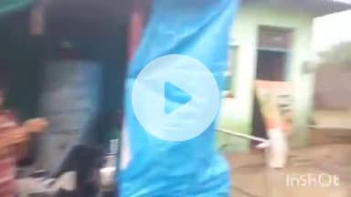 बारां: मूडंला गांव में लगातार बारिश से कच्चे मकान गिरे, जनहानि नहीं हुई, निकासी न होने से घरों में घुसता है पानी