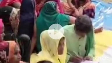 जयसिंहपुर: गोसाईगंज थाने के सामने नाराज किसानों ने बिजली विभाग पर लगाई पंचायत, आरोप लगाया