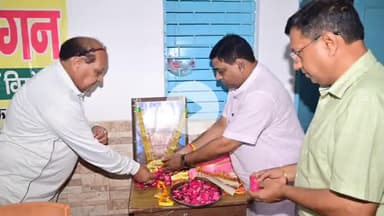 बरेली: कैंट विधायक संजीव अग्रवाल को शब्दांगन ने अटल मनः राजनीतिज्ञ सम्मान से किया सम्मानित