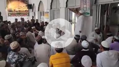 टीकमगढ़: जामा मस्जिद में मुस्लिम समाज की हुई बैठक, डीजे पर रीमिक्स कव्वाली व नात बजाने पर लगाया प्रतिबंध