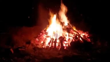 वैर: भौडा गाँव में जाटव समाज के श्मशान घाट में टीन शेड ना होने से अंतिम संस्कार में आई भारी परेशानी